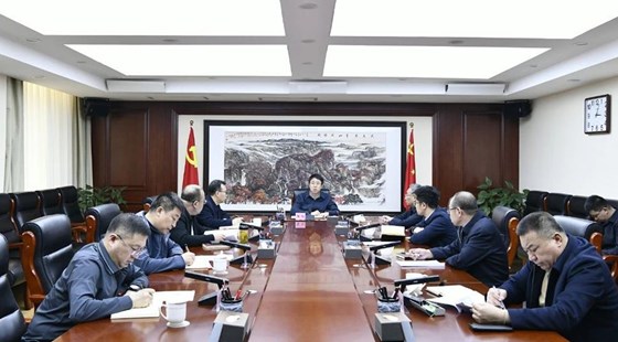 县政府党组召开会议 陈昉主持